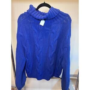Cozy Cabled Knit Sweater - Cowl Neck - Size L
